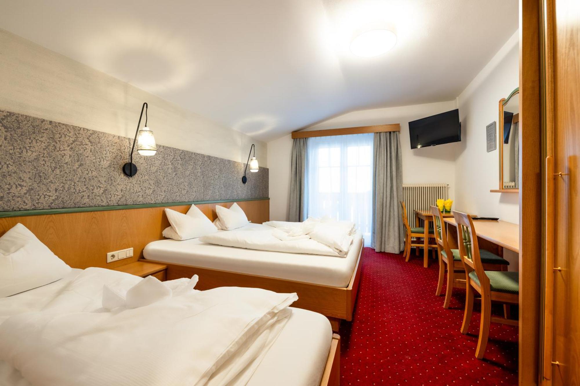 Schnitzl-Eck Hotel Flachau Ngoại thất bức ảnh