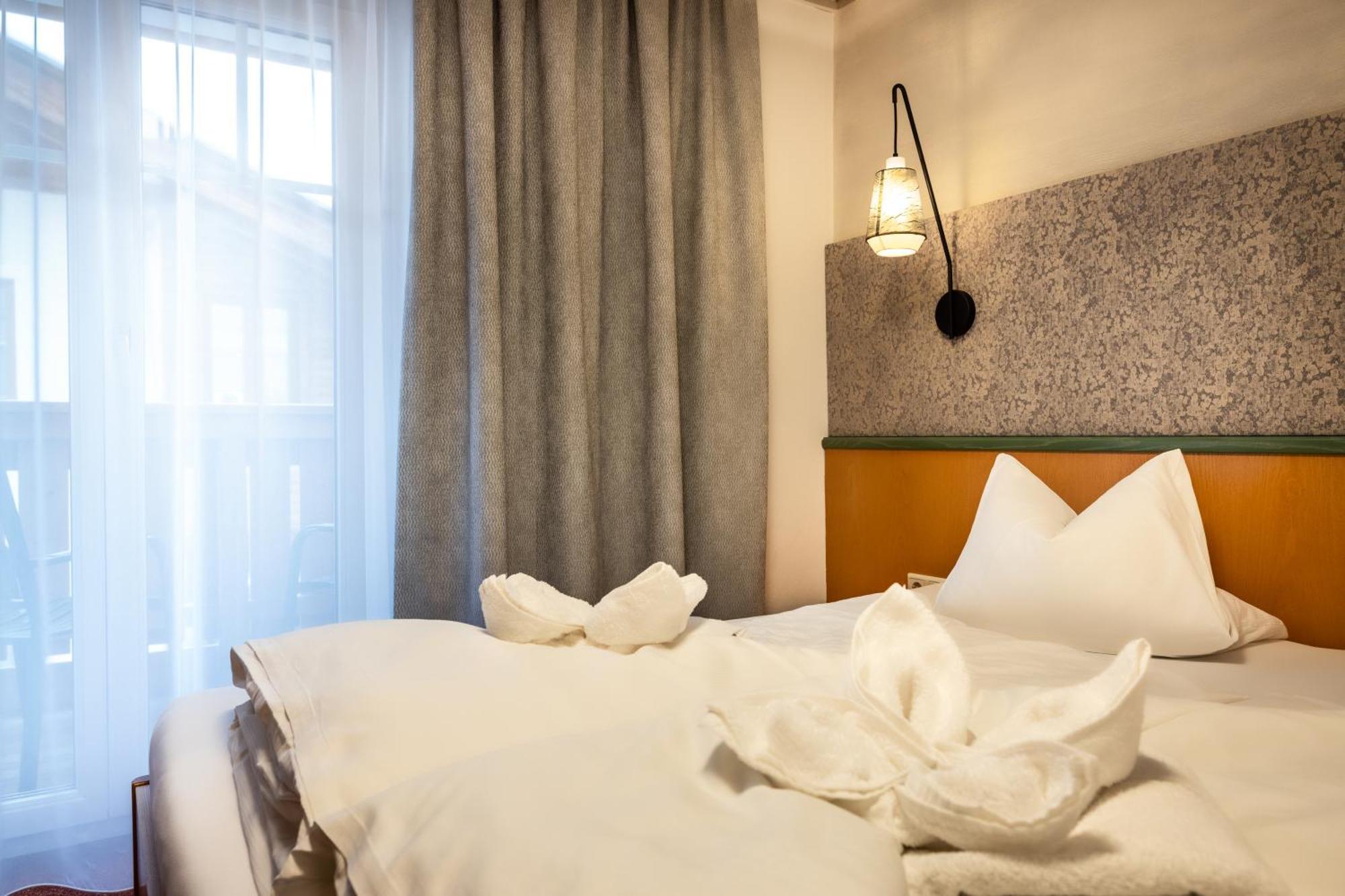 Schnitzl-Eck Hotel Flachau Ngoại thất bức ảnh