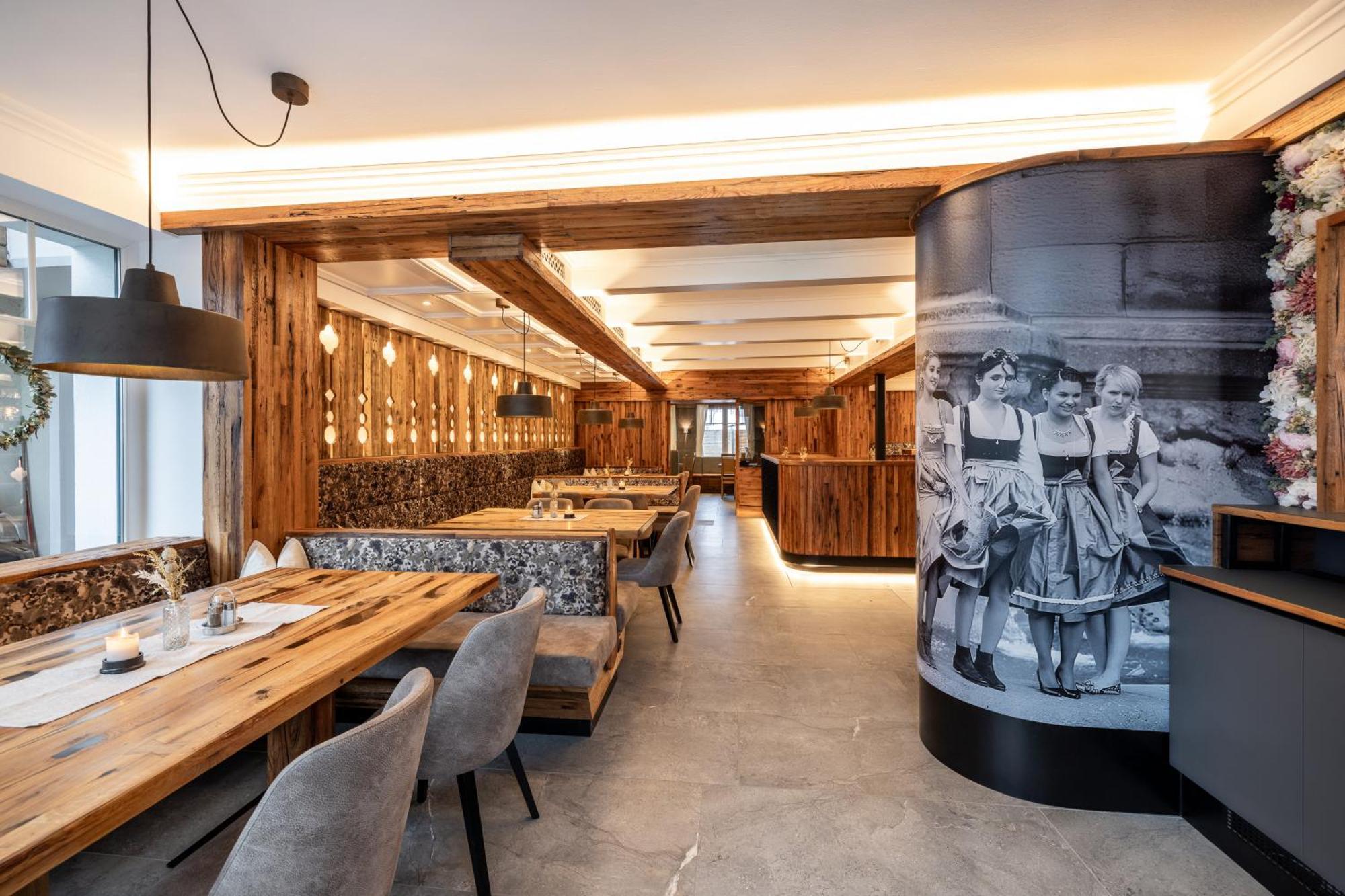 Schnitzl-Eck Hotel Flachau Ngoại thất bức ảnh